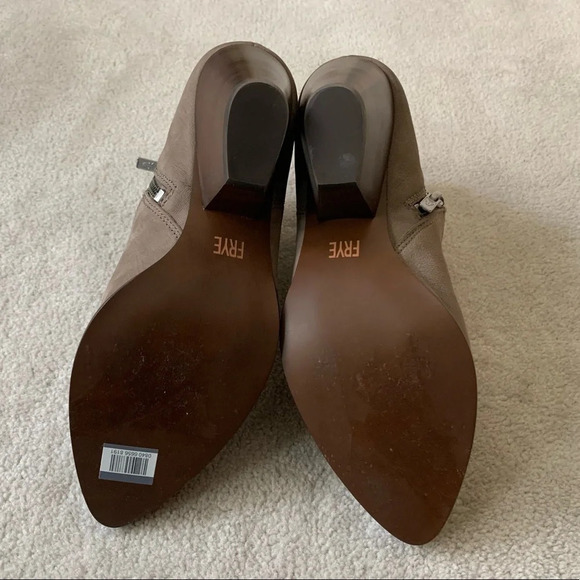 FRYE Allister Smock Ankle Bootie Gray, 8.5 (brownish gray) NEW - Picture 6 of 16